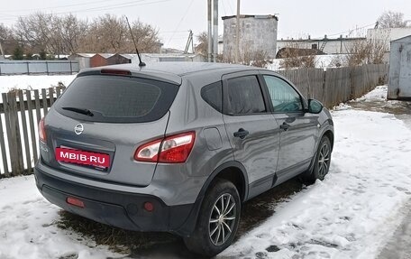 Nissan Qashqai, 2011 год, 975 000 рублей, 3 фотография