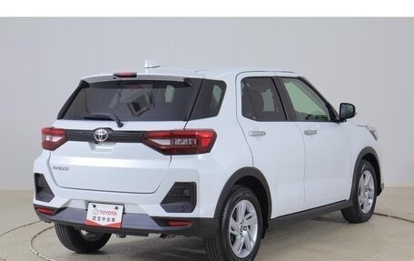 Toyota Raize I, 2022 год, 1 340 000 рублей, 4 фотография