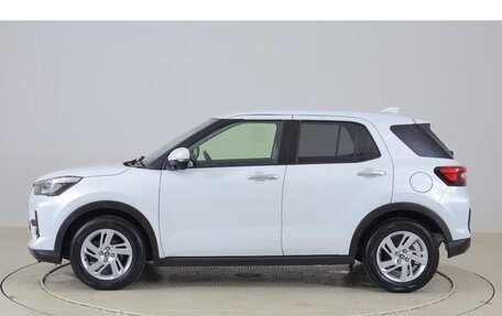 Toyota Raize I, 2022 год, 1 340 000 рублей, 6 фотография