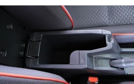 Toyota Raize I, 2022 год, 1 340 000 рублей, 15 фотография