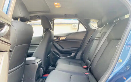 Mazda CX-4, 2021 год, 2 000 000 рублей, 13 фотография