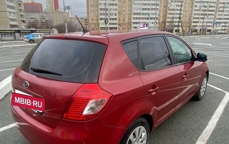 KIA cee'd I рестайлинг, 2010 год, 745 000 рублей, 12 фотография