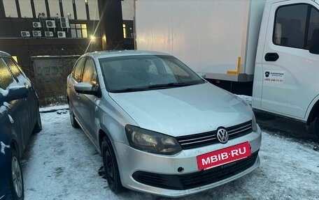 Volkswagen Polo VI (EU Market), 2012 год, 430 000 рублей, 2 фотография