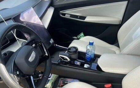 Geely Atlas, 2023 год, 2 300 000 рублей, 6 фотография