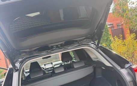 Toyota RAV4, 2021 год, 3 900 000 рублей, 4 фотография