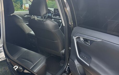 Toyota RAV4, 2021 год, 3 900 000 рублей, 6 фотография