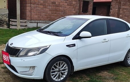 KIA Rio III рестайлинг, 2013 год, 620 000 рублей, 2 фотография