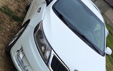 KIA Rio III рестайлинг, 2013 год, 620 000 рублей, 4 фотография