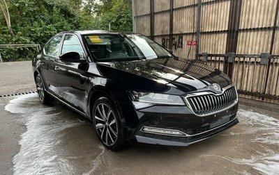Skoda Superb III рестайлинг, 2024 год, 3 300 000 рублей, 1 фотография
