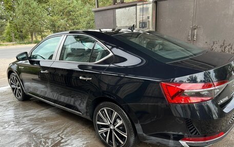 Skoda Superb III рестайлинг, 2024 год, 3 300 000 рублей, 13 фотография