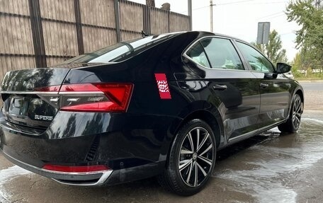 Skoda Superb III рестайлинг, 2024 год, 3 300 000 рублей, 16 фотография