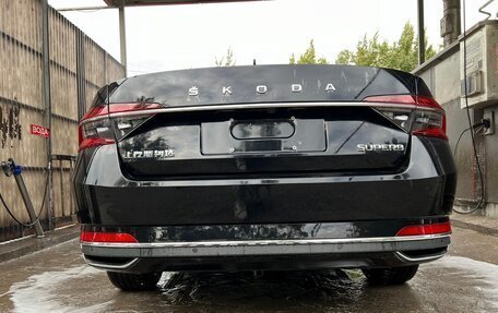 Skoda Superb III рестайлинг, 2024 год, 3 300 000 рублей, 27 фотография