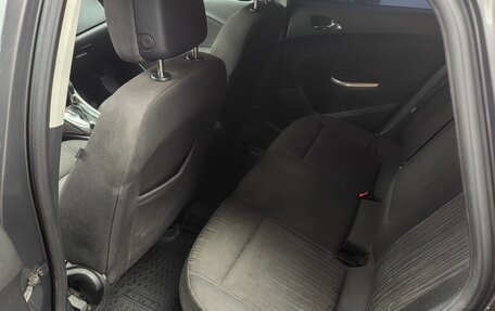 Opel Astra J, 2011 год, 540 000 рублей, 16 фотография