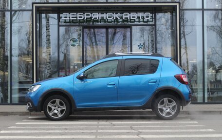 Renault Sandero II рестайлинг, 2020 год, 1 245 000 рублей, 2 фотография