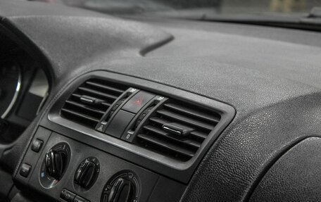 Skoda Fabia II, 2013 год, 749 900 рублей, 10 фотография