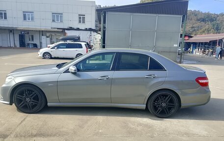 Mercedes-Benz E-Класс, 2011 год, 1 400 000 рублей, 3 фотография