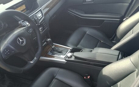 Mercedes-Benz E-Класс, 2011 год, 1 400 000 рублей, 6 фотография