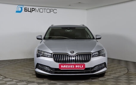 Skoda Superb III рестайлинг, 2021 год, 3 099 990 рублей, 2 фотография