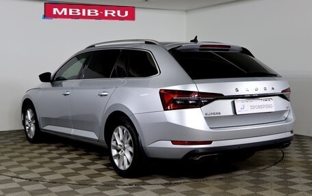 Skoda Superb III рестайлинг, 2021 год, 3 099 990 рублей, 7 фотография