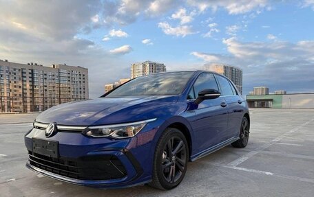 Volkswagen Golf VIII, 2023 год, 2 650 000 рублей, 1 фотография