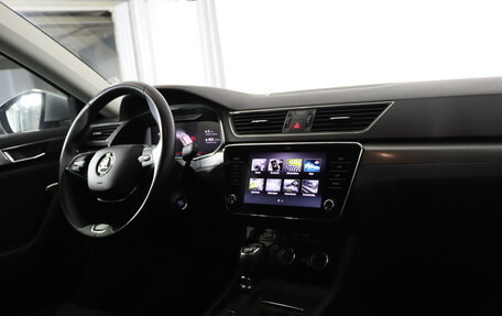 Skoda Superb III рестайлинг, 2021 год, 3 099 990 рублей, 12 фотография