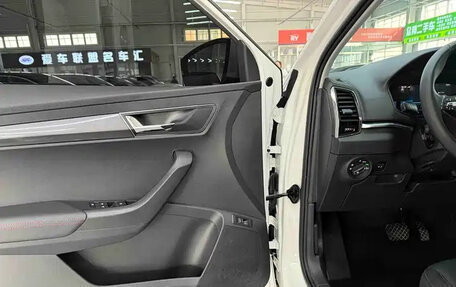 Skoda Karoq I, 2022 год, 2 245 000 рублей, 13 фотография