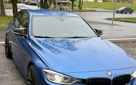 BMW 3 серия, 2015 год, 2 600 000 рублей, 3 фотография
