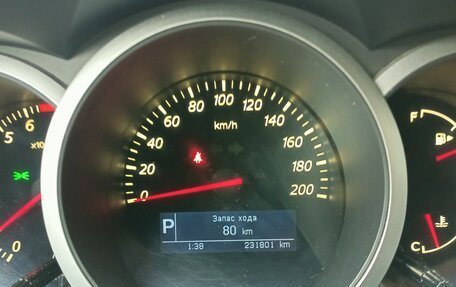 Suzuki Grand Vitara, 2011 год, 975 000 рублей, 20 фотография