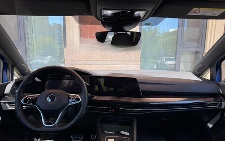 Volkswagen Golf VIII, 2023 год, 2 650 000 рублей, 6 фотография