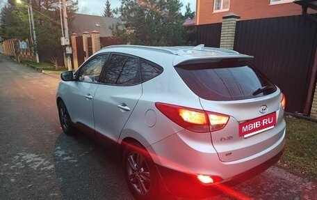 Hyundai ix35 I рестайлинг, 2013 год, 890 000 рублей, 10 фотография