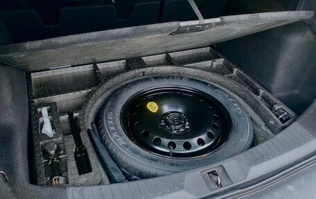 Ford Kuga III, 2013 год, 14 фотография