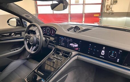 Porsche Panamera, 2025 год, 28 500 000 рублей, 13 фотография