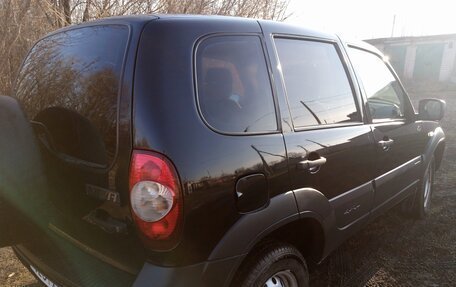 Chevrolet Niva I рестайлинг, 2018 год, 610 000 рублей, 4 фотография