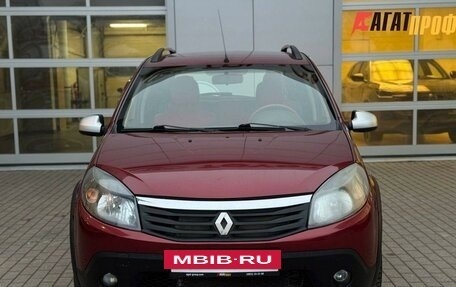 Renault Sandero I, 2014 год, 845 000 рублей, 2 фотография