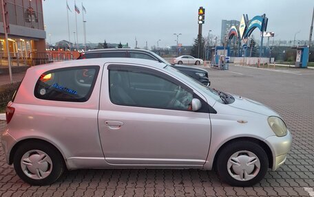 Toyota Vitz, 2001 год, 270 000 рублей, 2 фотография