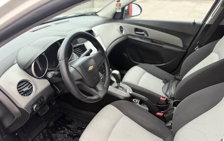 Chevrolet Cruze II, 2011 год, 680 000 рублей, 9 фотография