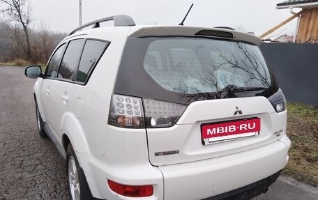 Mitsubishi Outlander III рестайлинг 3, 2011 год, 1 490 000 рублей, 5 фотография