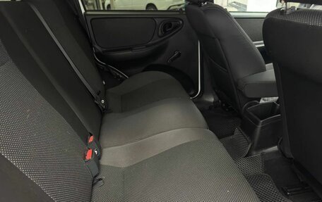 Chevrolet Niva I рестайлинг, 2017 год, 875 000 рублей, 14 фотография