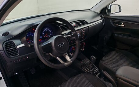 KIA Rio IV, 2018 год, 1 090 000 рублей, 17 фотография
