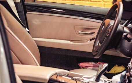 BMW 5 серия, 2013 год, 1 750 000 рублей, 10 фотография