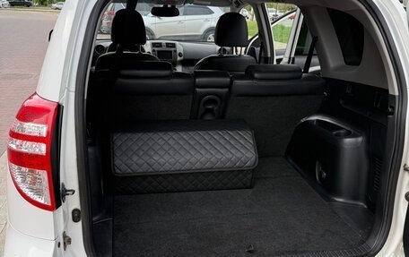 Toyota RAV4, 2011 год, 2 000 000 рублей, 9 фотография