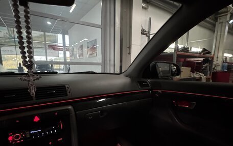 Audi A4, 2004 год, 950 000 рублей, 15 фотография