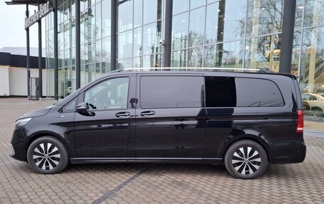 Mercedes-Benz EQV, 2022 год, 6 500 000 рублей, 4 фотография