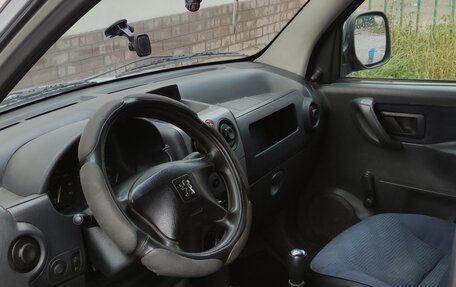 Peugeot Partner II рестайлинг 2, 2006 год, 350 000 рублей, 16 фотография