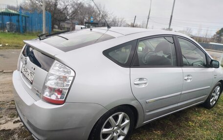 Toyota Prius, 2008 год, 670 000 рублей, 2 фотография