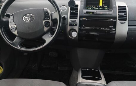 Toyota Prius, 2008 год, 670 000 рублей, 6 фотография