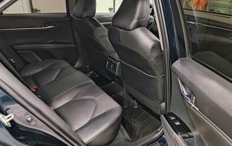 Toyota Camry, 2018 год, 2 450 000 рублей, 20 фотография