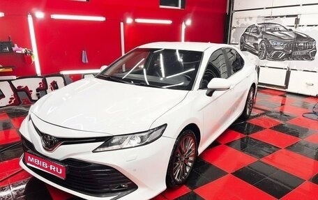 Toyota Camry, 2019 год, 2 240 000 рублей, 1 фотография