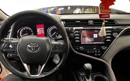 Toyota Camry, 2019 год, 2 240 000 рублей, 7 фотография