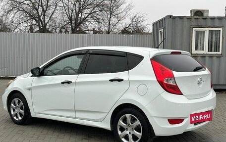 Hyundai Solaris II рестайлинг, 2011 год, 829 900 рублей, 3 фотография